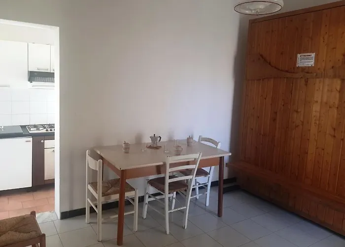 Trilocale In Baia Apartamento