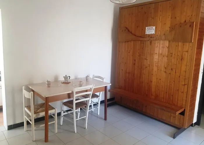Trilocale In Baia Apartamento *