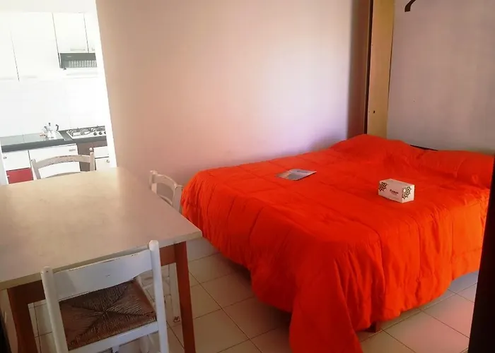 Apartment Trilocale In Baia